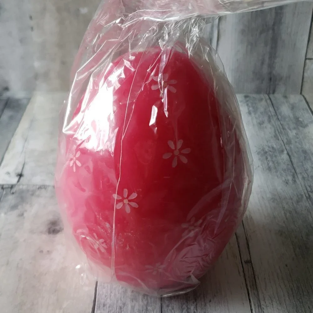 Large Pink Egg Candle with Pink Flowers - Wax Burning - Easter